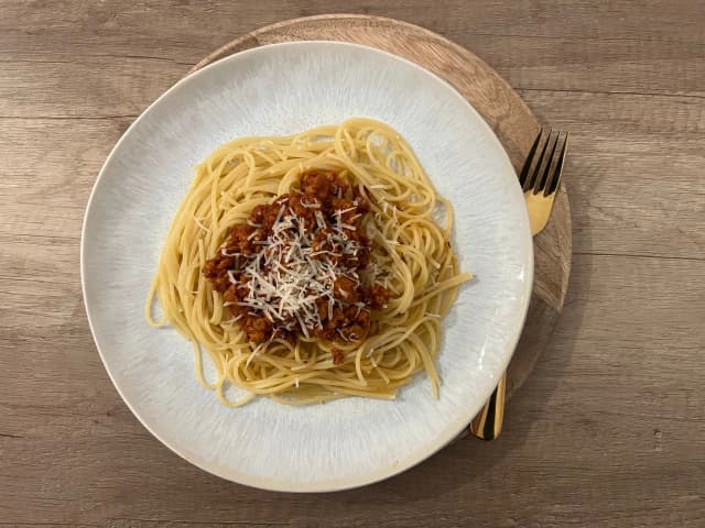 Jak zrobić spaghetti z passaty w 30 minut – szybki i smaczny przepis Jak zrobić spaghetti z passaty w 30 minut – szybki i smaczny przepis