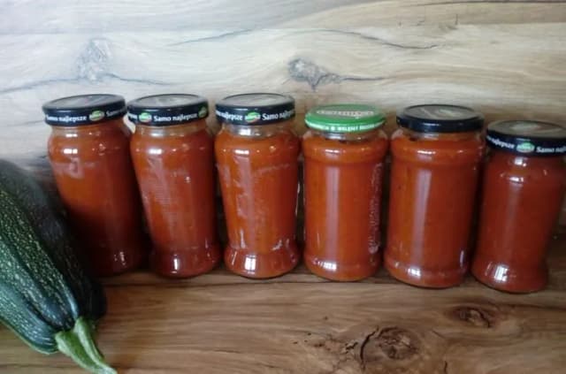 Szybki sos do spaghetti z mięsem do słoików, który zawsze się uda Szybki sos do spaghetti z mięsem do słoików, który zawsze się uda