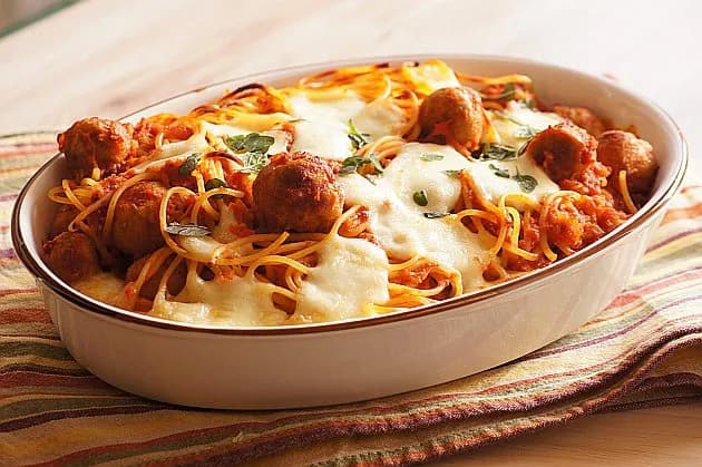 Szybkie i proste spaghetti w Thermomixie – idealne na każdą okazję Szybkie i proste spaghetti w Thermomixie – idealne na każdą okazję