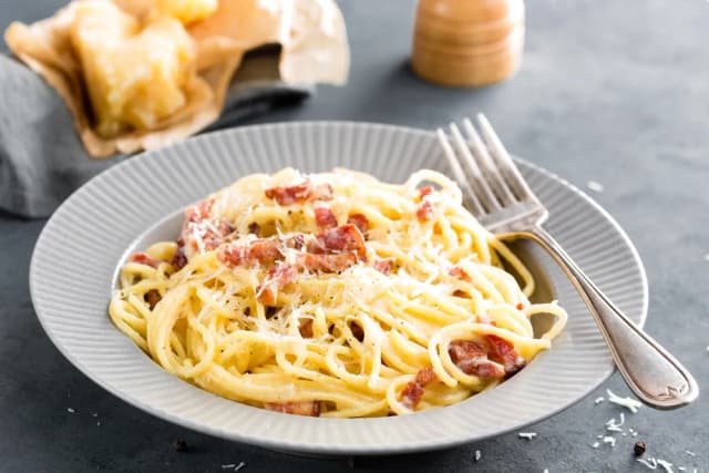 Pyszne dania z makaronem spaghetti, które zaskoczą Twoich bliskich Pyszne dania z makaronem spaghetti, które zaskoczą Twoich bliskich