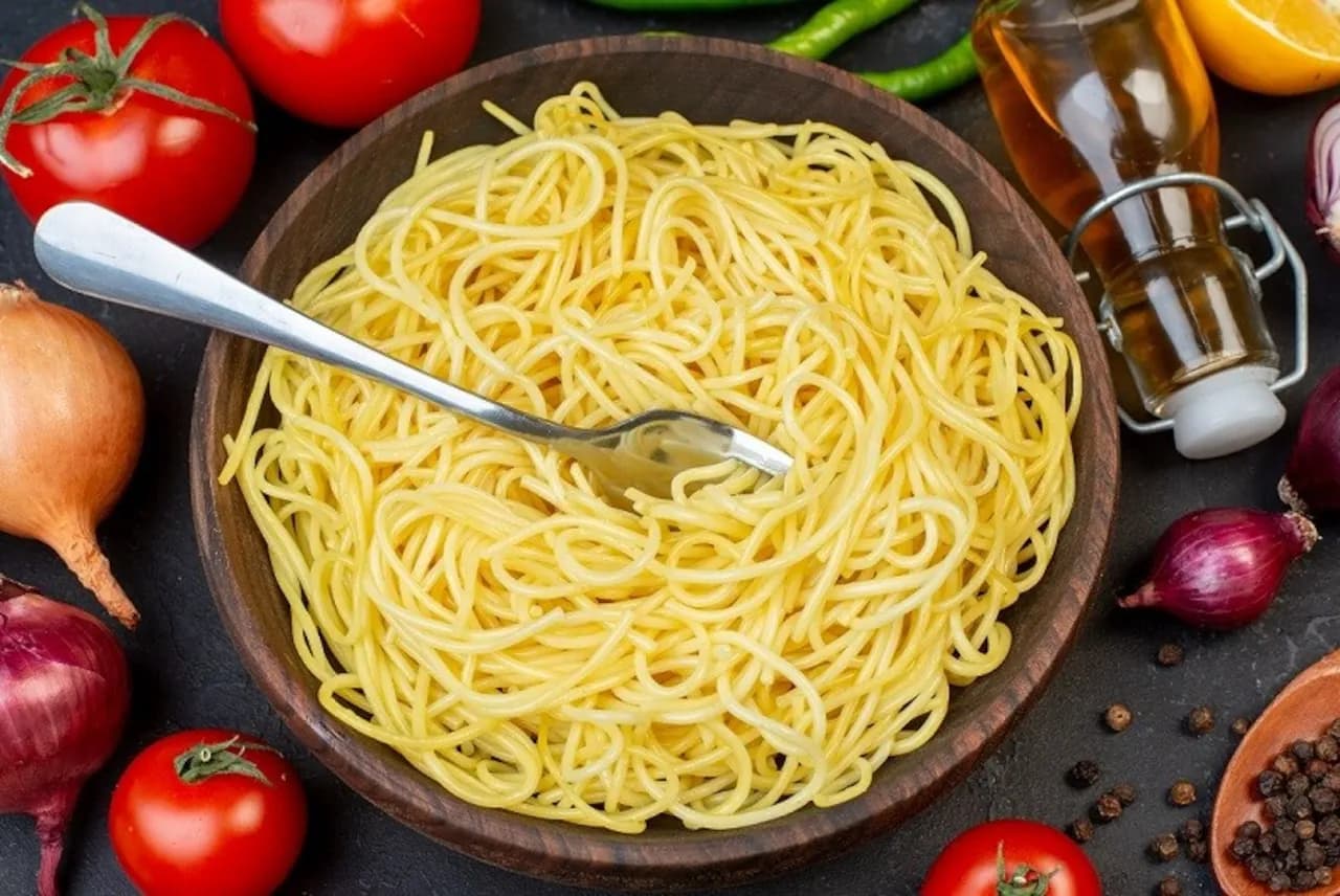 Ile czasu gotować makaron spaghetti, by uniknąć rozgotowania? Ile czasu gotować makaron spaghetti, by uniknąć rozgotowania?