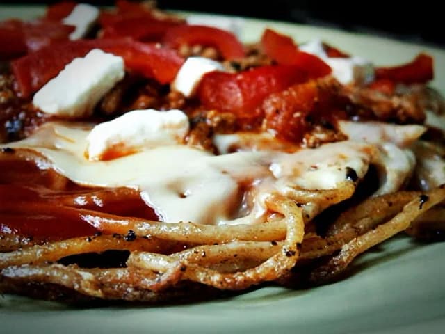 Pyszne przepisy na pizza spaghetti, które zaskoczą Twoje podniebienie Pyszne przepisy na pizza spaghetti, które zaskoczą Twoje podniebienie